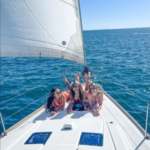 Meet your Posher, Sierra